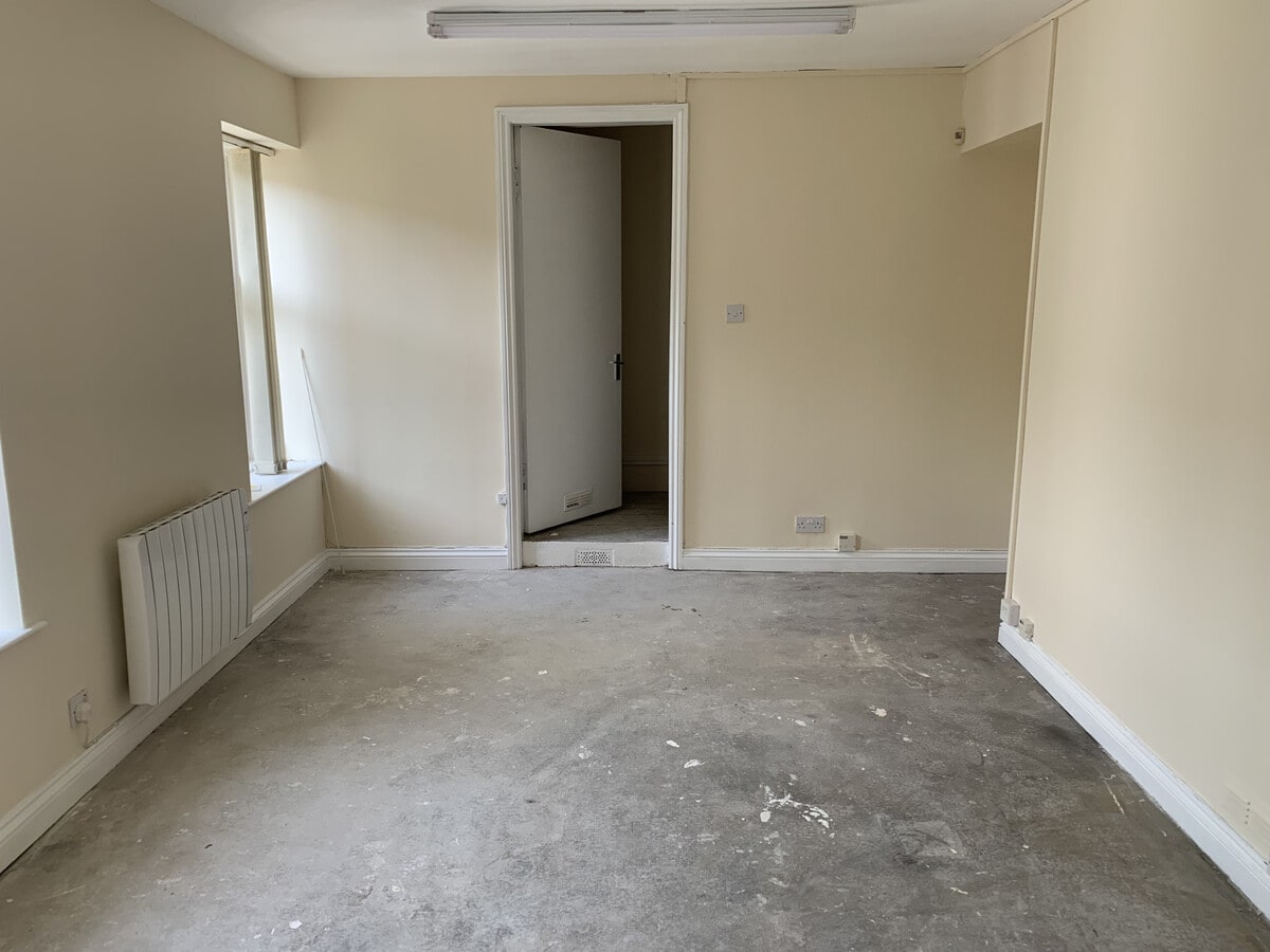 22-24 Portland Rd, Kilmarnock, EAY KA1 2BS - Unit 24 -  - Interior Photo - Image 2 of 2