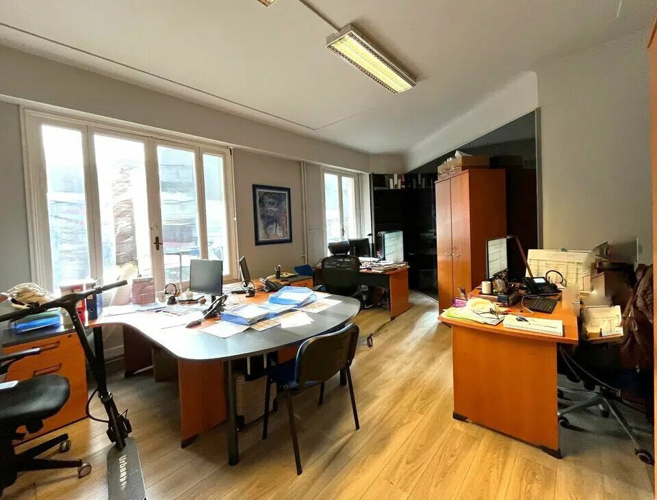 Office in Nice for sale Interior Photo- Image 1 of 7