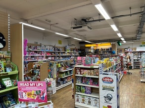 46 High St, Banstead to rent Interior Photo- Image 2 of 4