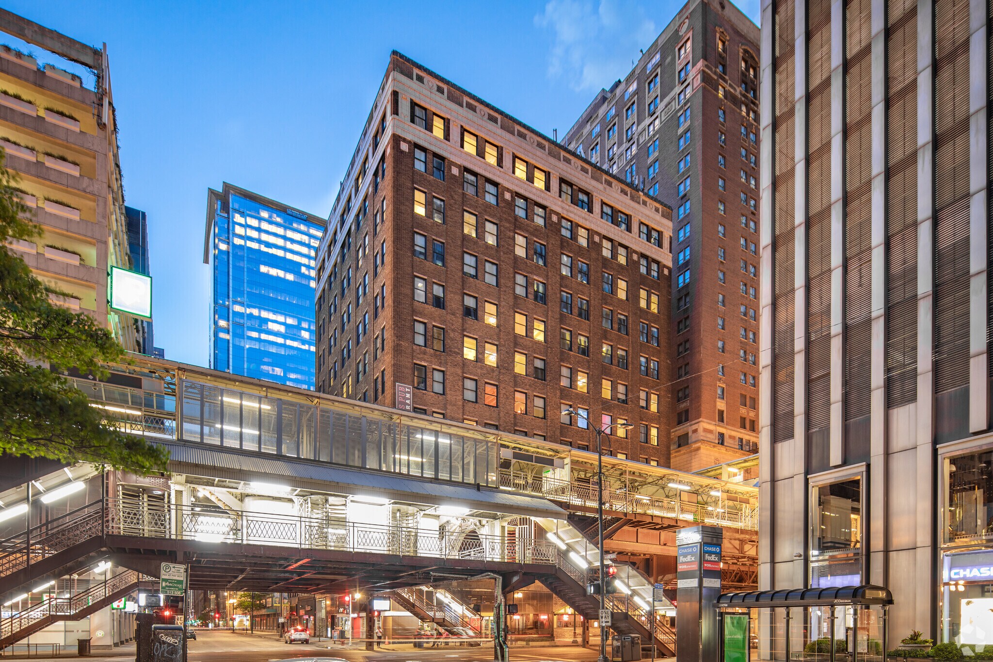 30 E Adams St, Chicago, IL to rent Building Photo- Image 1 of 38