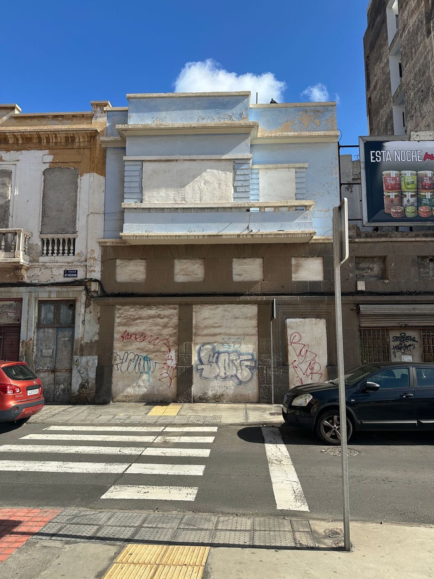Calle Atindana, 6, Las Palmas de Gran Canaria, Las Palmas for sale Primary Photo- Image 1 of 2