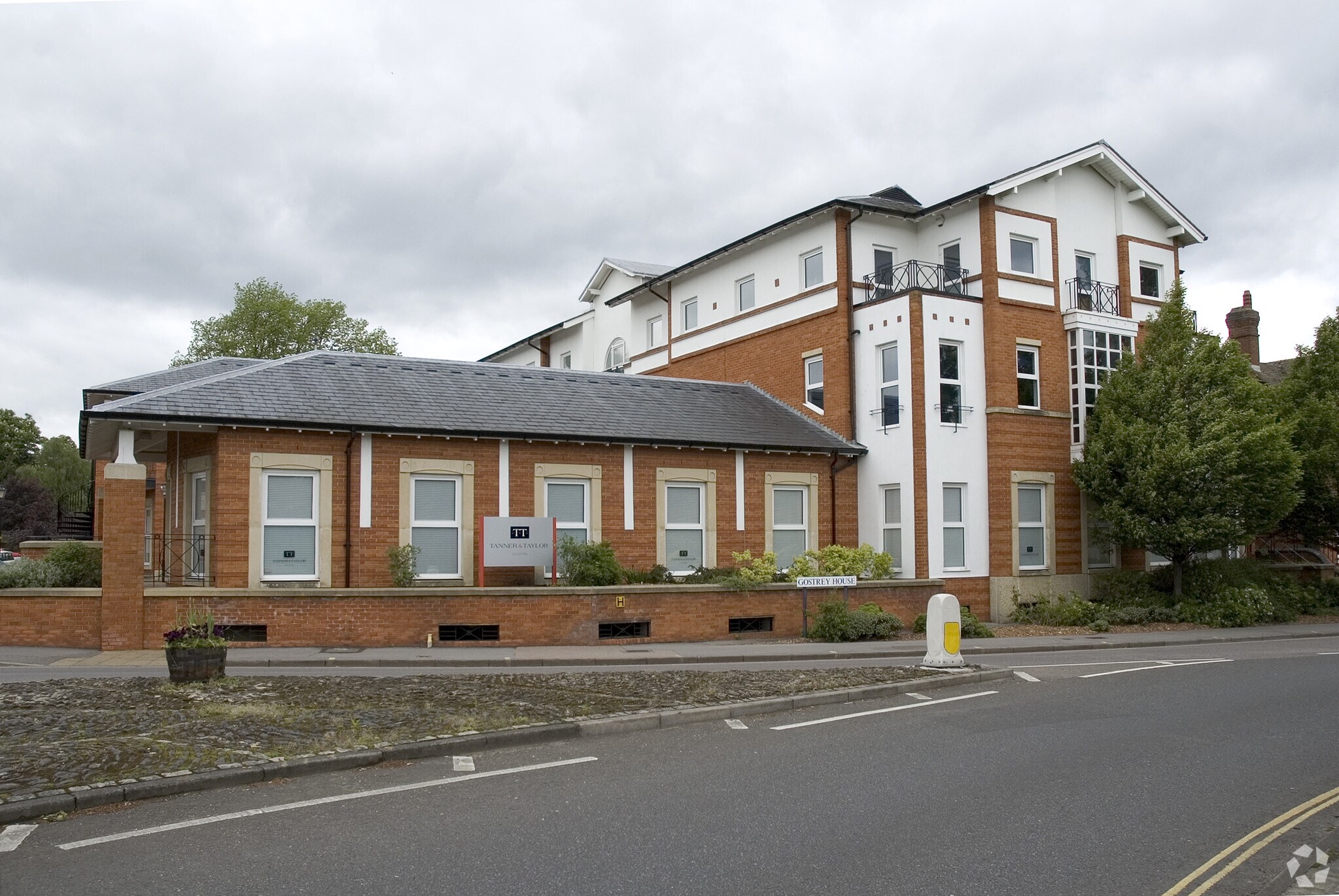 Union Rd, Farnham for sale Primary Photo- Image 1 of 1