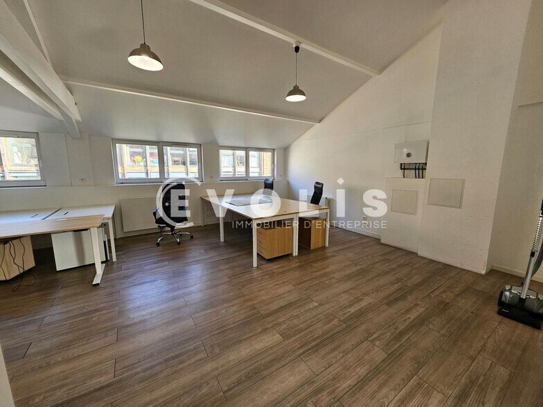 Office in Arcueil to rent - Building Photo - Image 2 of 27