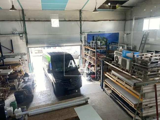 Vente Entrepôt 800 m²