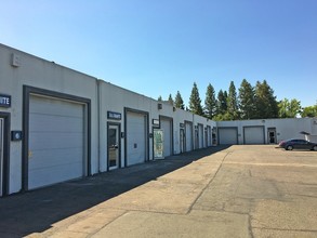 840-880 Piner Rd, Santa Rosa, CA for rent Building Photo- Image 1 of 4