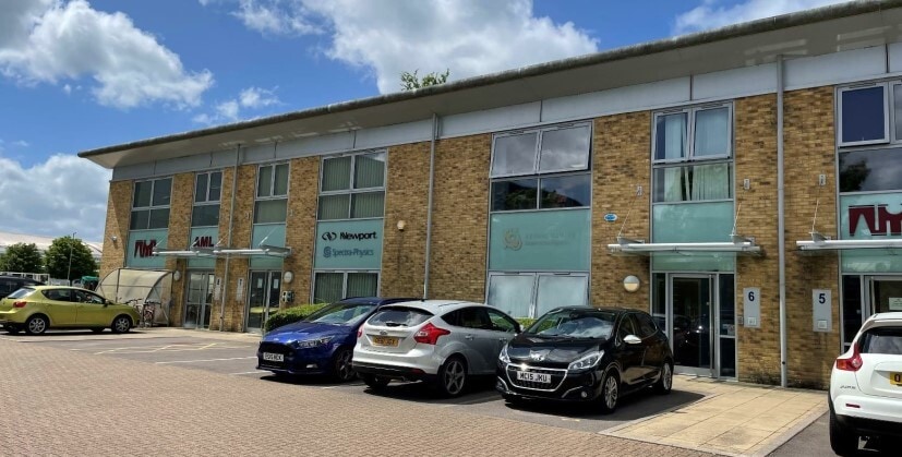 Library Ave, Didcot for sale - Primary Photo - Image 1 of 1