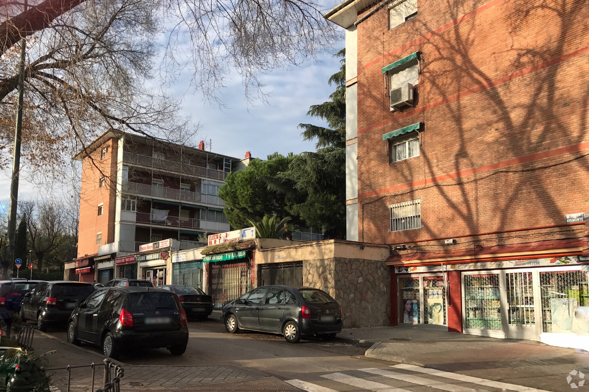 Calle de Ayamonte, 2, Madrid, Madrid to rent Primary Photo- Image 1 of 3