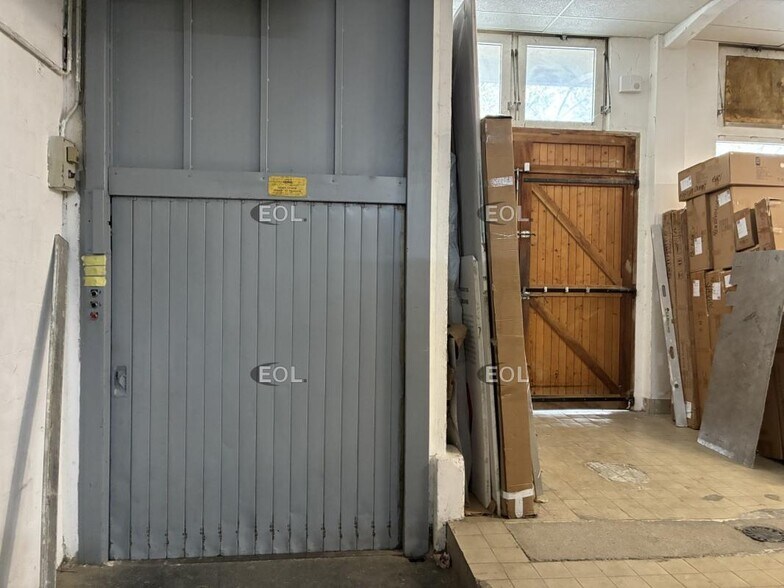 Industrial in Alfortville to rent - Interior Photo - Image 2 of 6