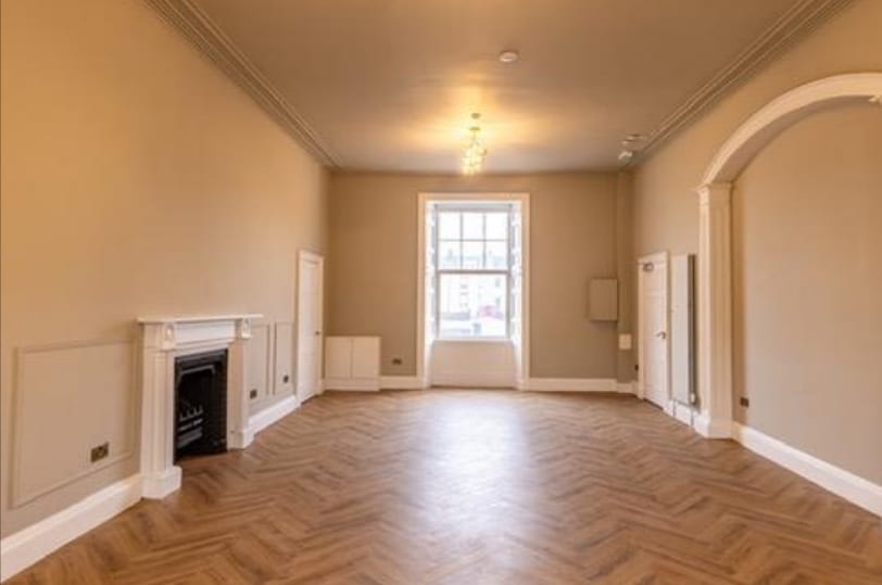 21 Wellington Sq, Ayr to rent Interior Photo- Image 1 of 1