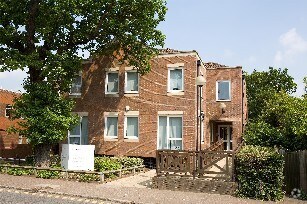 2-4 Packhorse Rd, Gerrards Cross for sale Primary Photo- Image 1 of 1