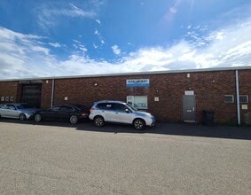 5-6 Telford Rd, Exhall to rent Building Photo- Image 1 of 2