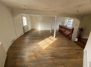83 High St, Wimborne to rent Interior Photo- Image 1 of 5