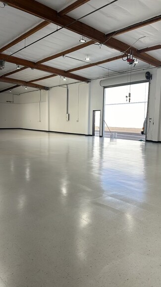 More details for 853 Lawrence Dr, Newbury Park, CA - Industrial for Rent