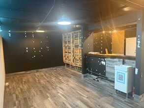 203-241 S 4th Pl, Renton, WA to rent Interior Photo- Image 2 of 4