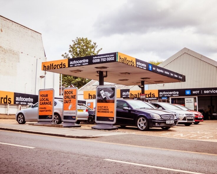 83-85 Gunnersbury Ln, London for sale - Primary Photo - Image 1 of 1