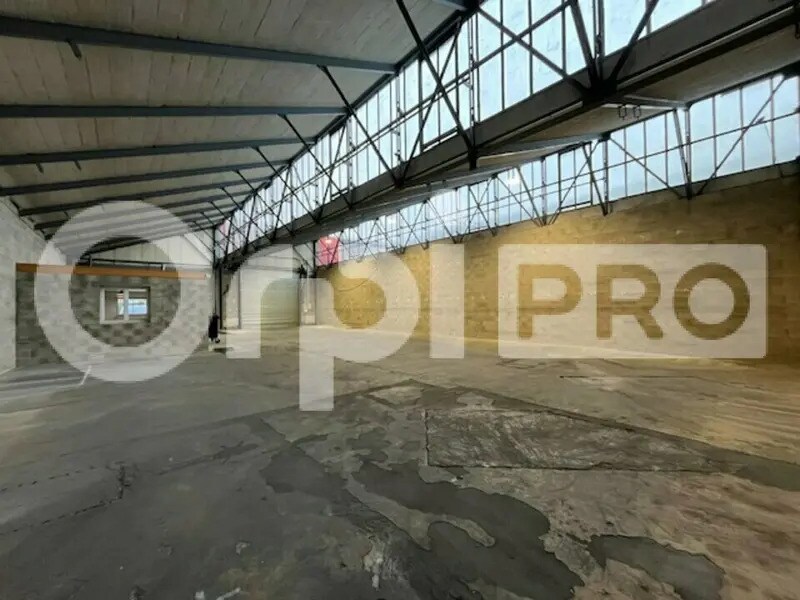 Light Industrial in Nangis for sale Interior Photo- Image 1 of 11