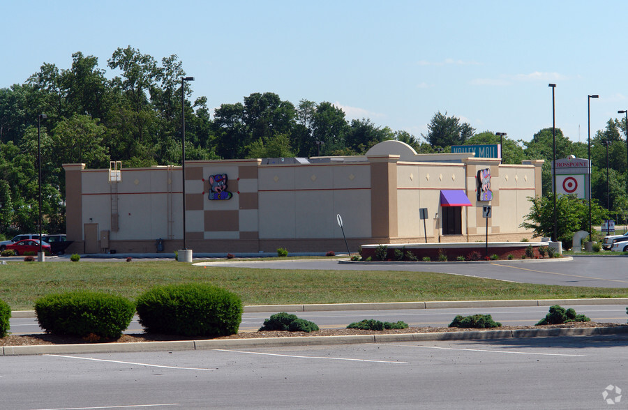 17618 Valley Mall Rd, Hagerstown, MD for rent - Building Photo - Image 2 of 2