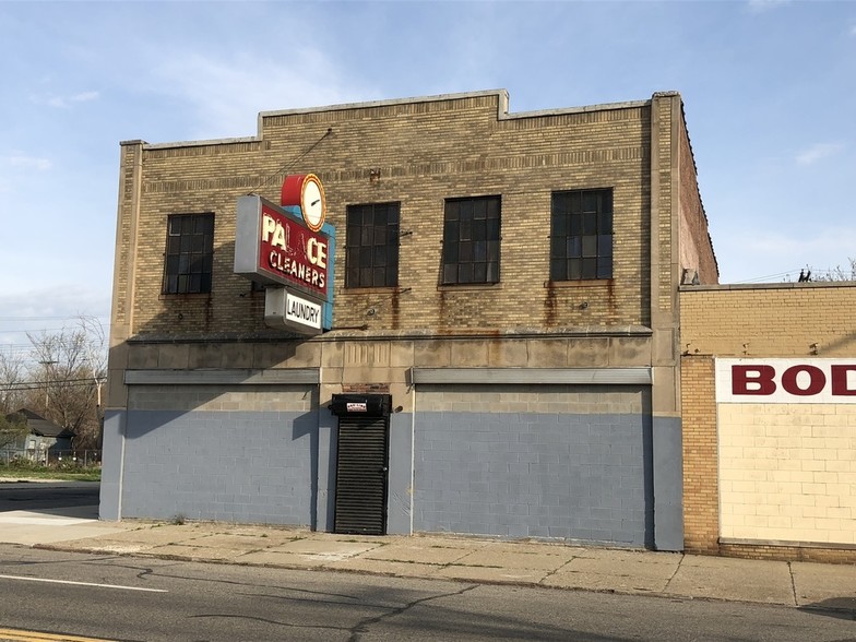 14801 Kercheval St, Detroit, MI for sale - Building Photo - Image 1 of 2