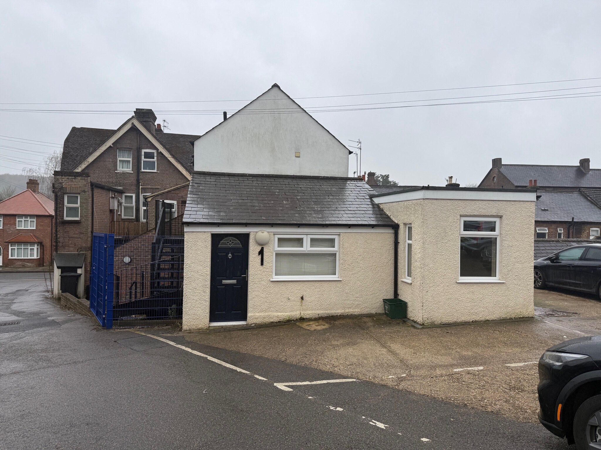 Waterside, Chesham for sale Primary Photo- Image 1 of 7