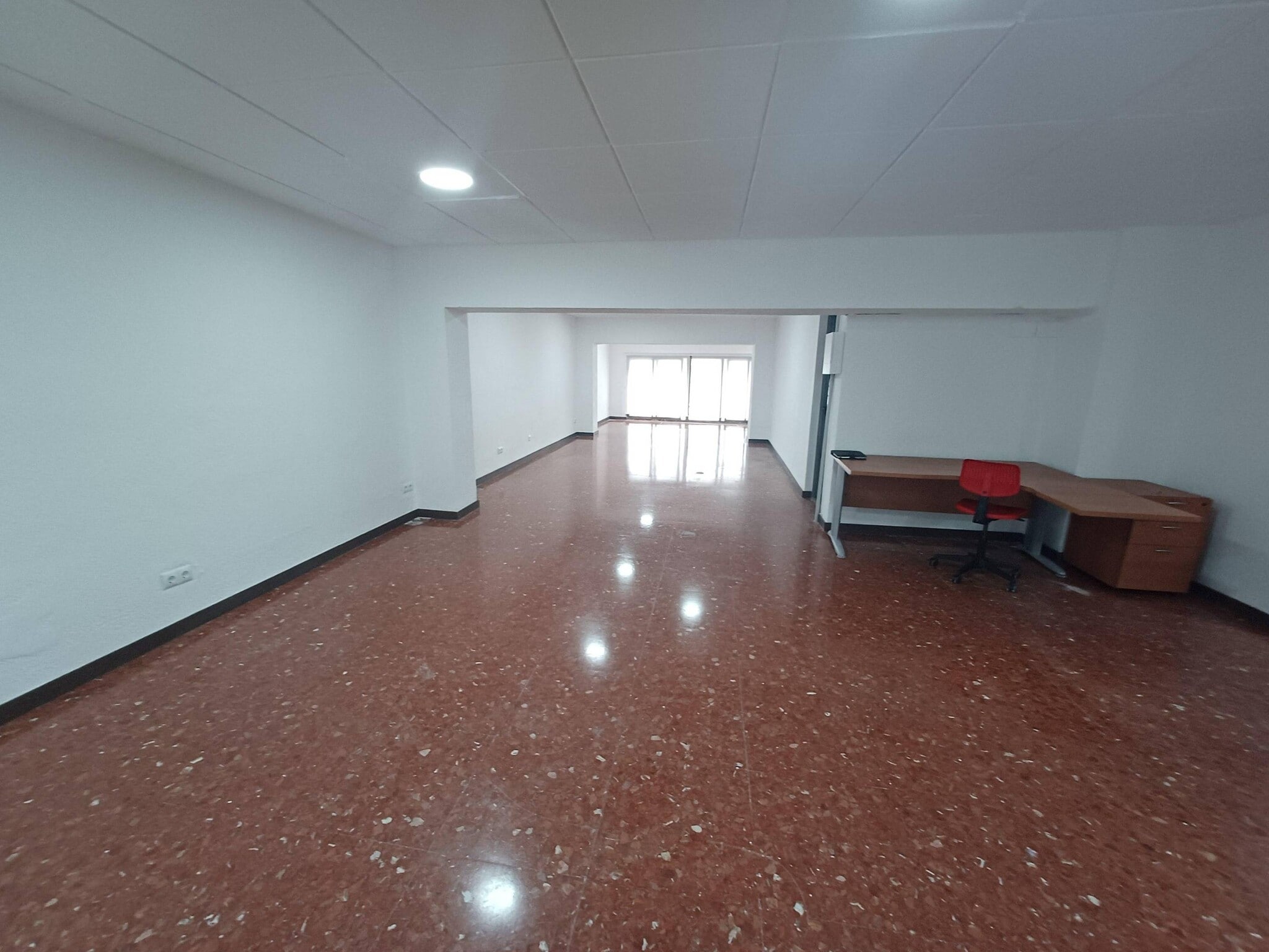 Office in L'Hospitalet de Llobregat, Barcelona to rent Floor Plan- Image 1 of 13