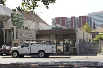 635 W Grand Ave, Oakland, CA for sale Primary Photo- Image 1 of 21