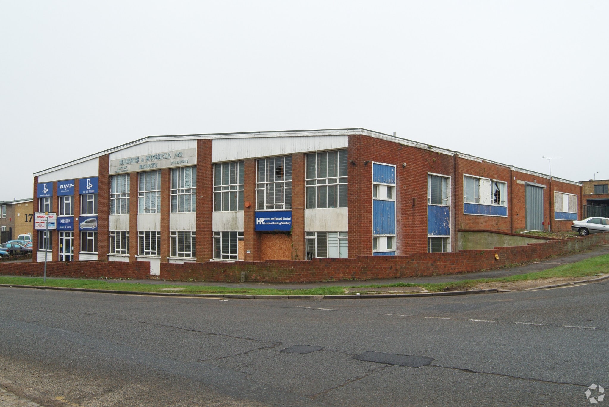 19-23 Boulton Rd, Reading for sale Primary Photo- Image 1 of 1