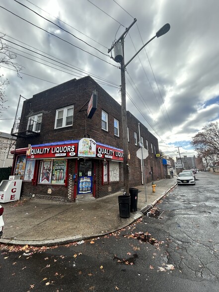 41 Evergreen Ave, Newark, NJ for sale - Building Photo - Image 1 of 12