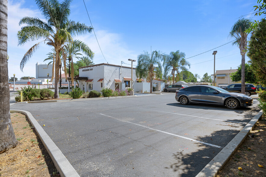 303 S Mission Dr, San Gabriel, CA for sale - Building Photo - Image 2 of 20