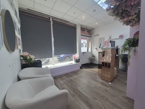 29 South St, Eastbourne to rent Interior Photo- Image 2 of 3