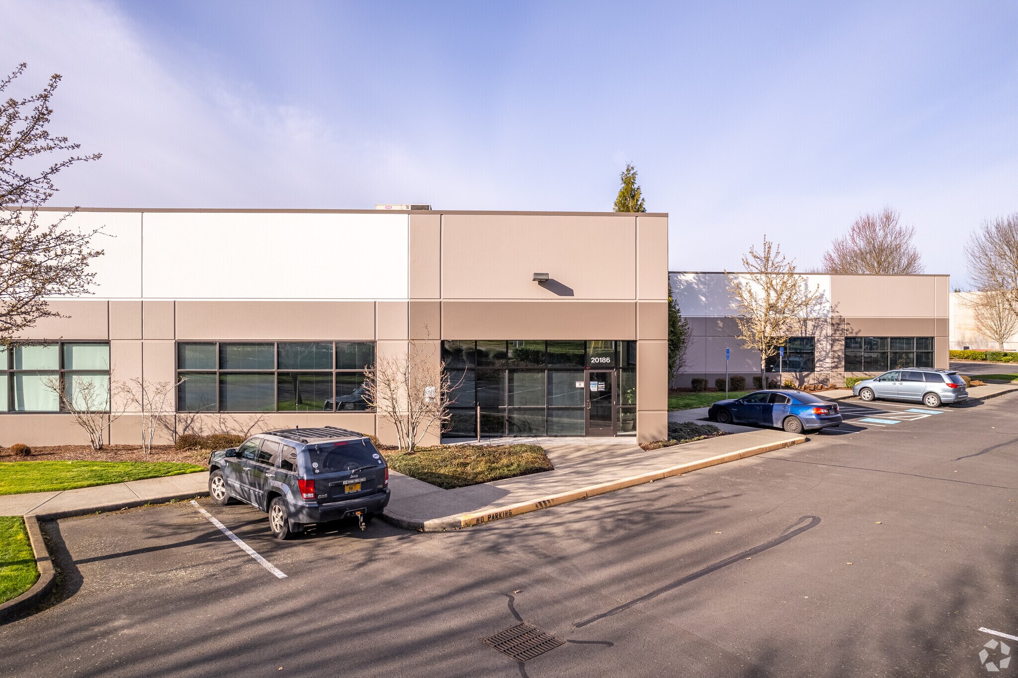 20160-20198 SW 112th Ave, Tualatin, OR to rent Building Photo- Image 1 of 7