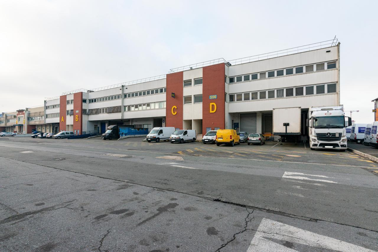 Light Industrial in Saint-Ouen-sur-Seine to rent Building Photo- Image 1 of 13