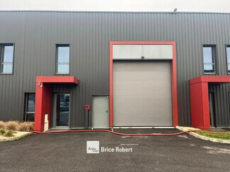 More details for Office, Light Industrial to Rent