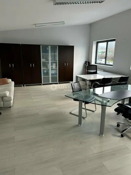 Office in Bois-d'Arcy for sale - Interior Photo - Image 3 of 13