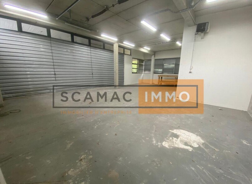 Industrial in Croissy-Beaubourg to rent - Building Photo - Image 3 of 15
