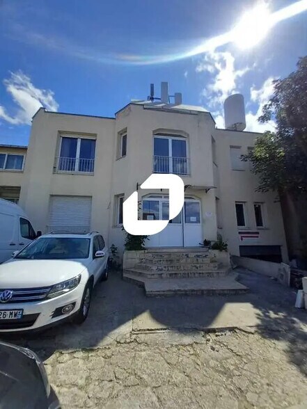 Office in Clamart to rent - Building Photo - Image 1 of 8