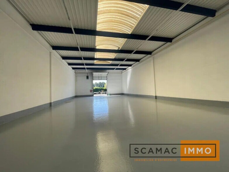 Office in Bonneuil-sur-Marne to rent - Building Photo - Image 1 of 10