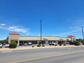 1041 N SR 89, Chino Valley, AZ for rent Primary Photo- Image 1 of 9