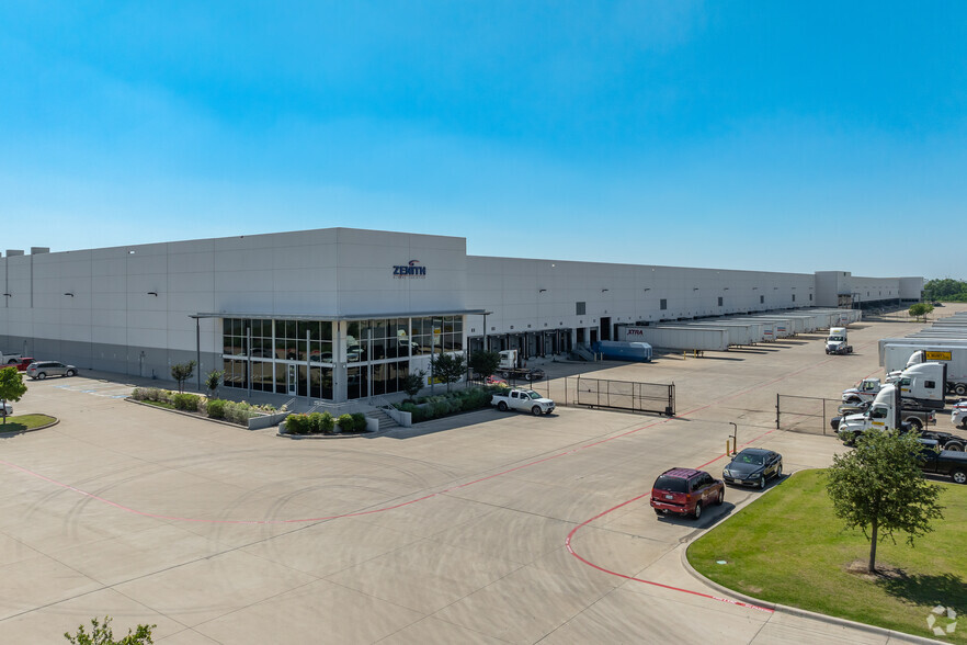 2100 N Refuge Way, Grand Prairie, TX for sale - Primary Photo - Image 1 of 1