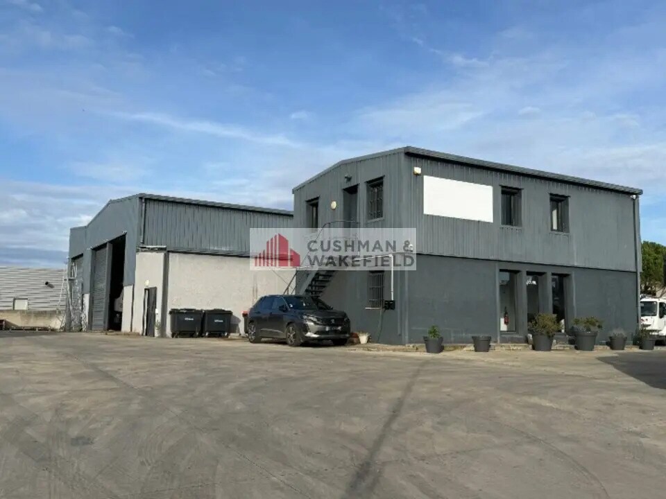 Light Industrial in Nîmes for sale Building Photo- Image 1 of 4