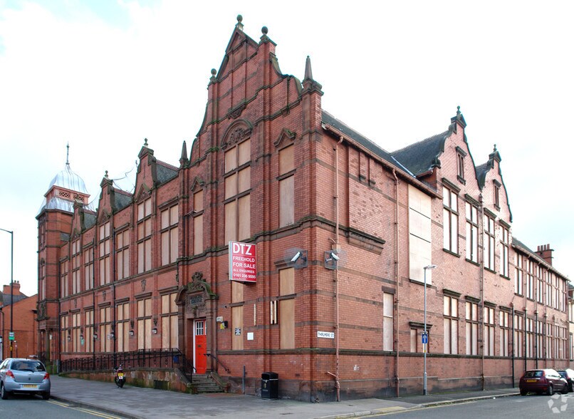 Railway Rd, Leigh for sale - Primary Photo - Image 1 of 1