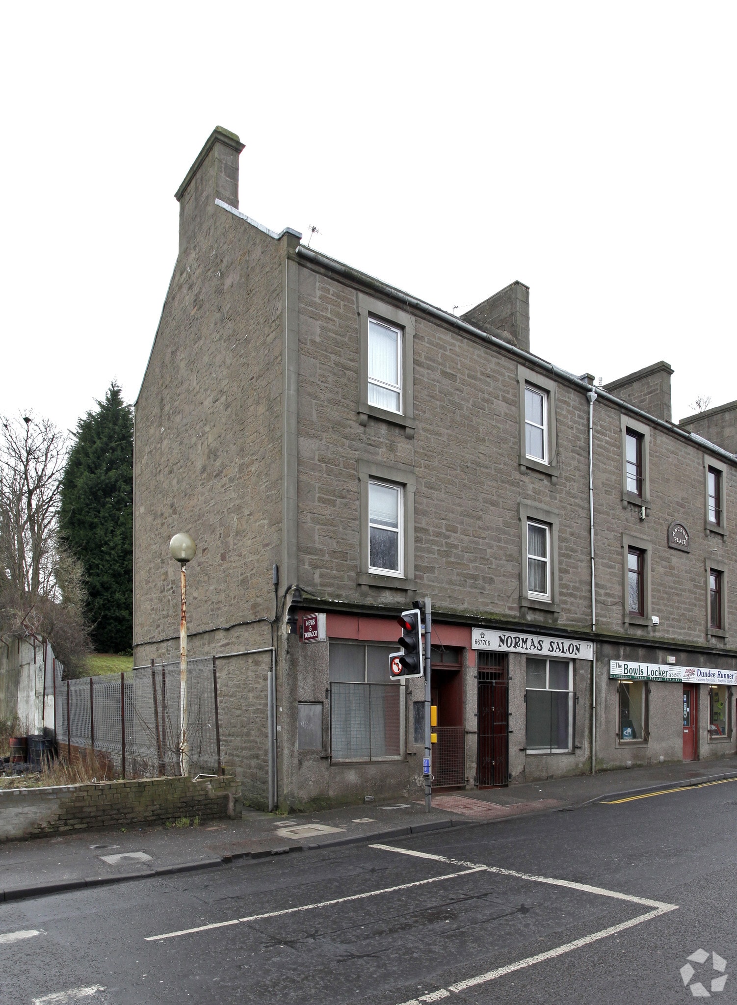 112-114 Logie St, Dundee for sale Primary Photo- Image 1 of 2