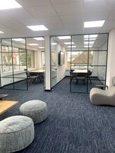 152-178 Kingston Rd, New Malden to rent Interior Photo- Image 2 of 6