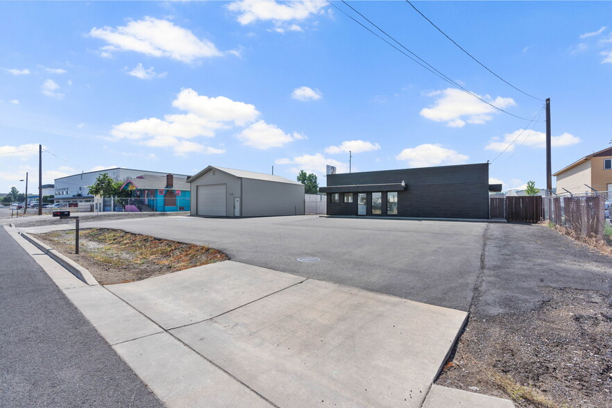 9414 E 1st Ave, Spokane Valley, WA for sale - Building Photo - Image 1 of 1