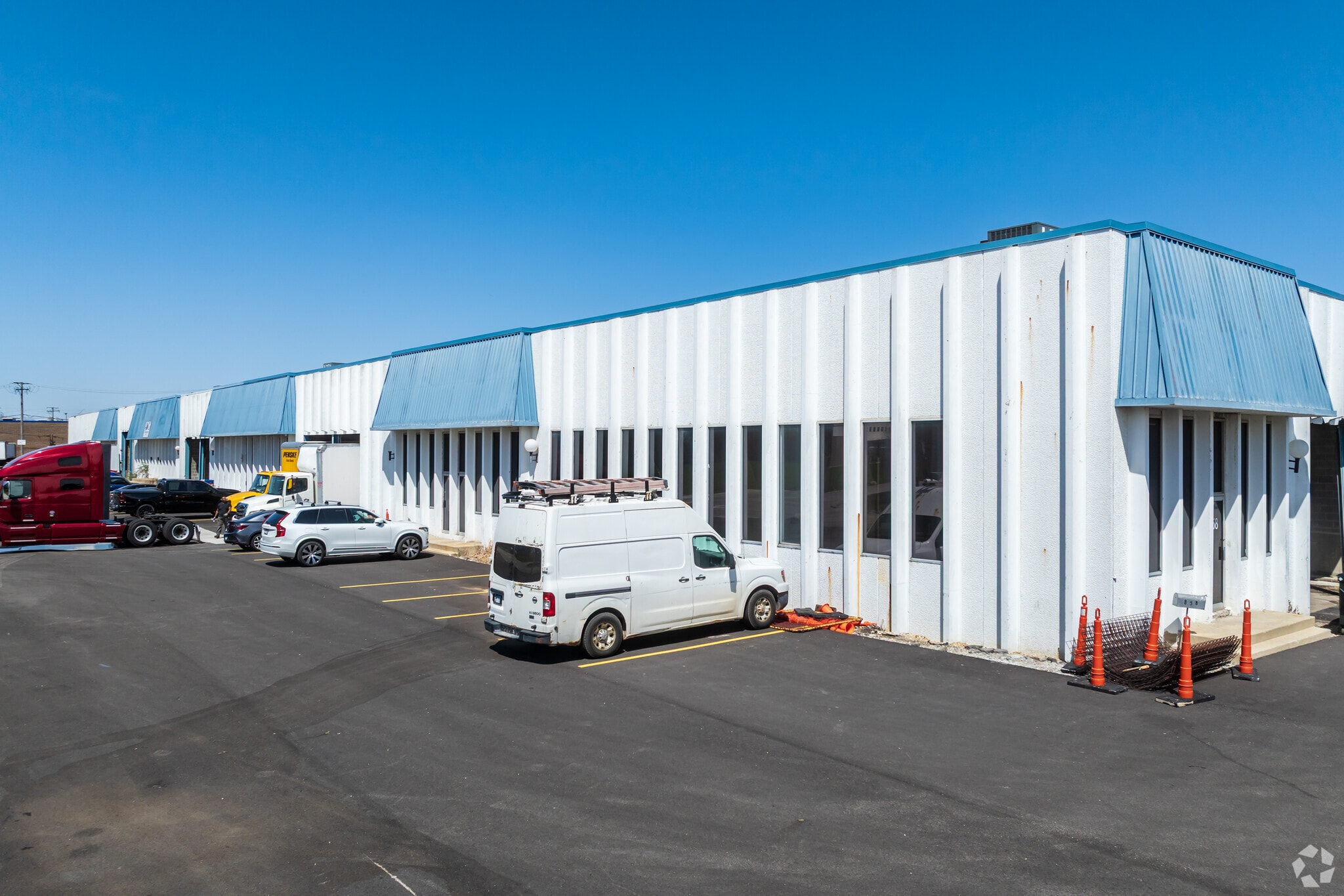 858-889 N Central Ave, Wood Dale, IL for sale Primary Photo- Image 1 of 1