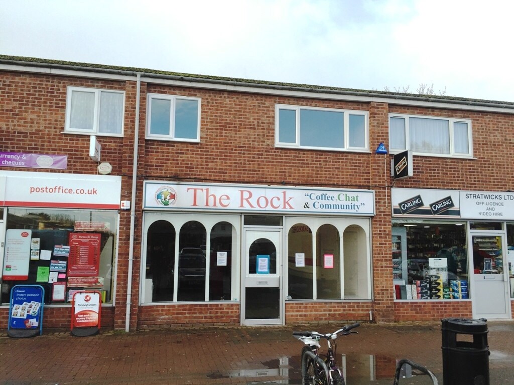 8 Woodloes Av S, Warwick for sale Primary Photo- Image 1 of 1