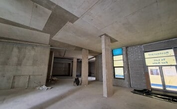 12-16 Bilbury St, Plymouth to rent Interior Photo- Image 2 of 4