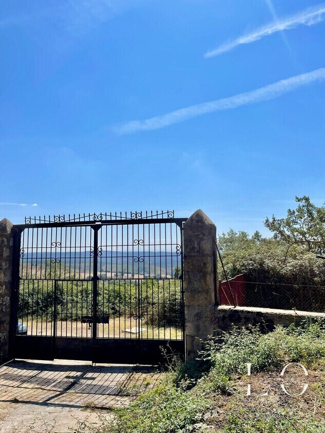 Land in Poyales del Hoyo, Ávila for sale Building Photo- Image 1 of 12