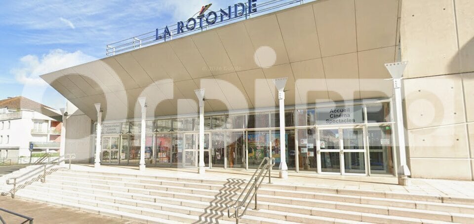 Retail in Moissy Cramayel to rent Building Photo- Image 1 of 5
