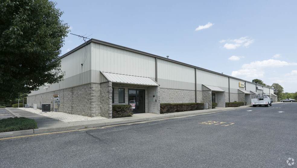 1000 Industrial Way, Toms River, NJ for rent - Building Photo - Image 3 of 4