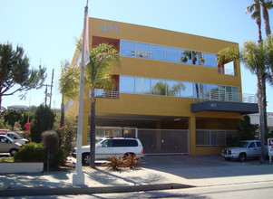 411 N Harbor Blvd, San Pedro, CA for sale Building Photo- Image 1 of 1